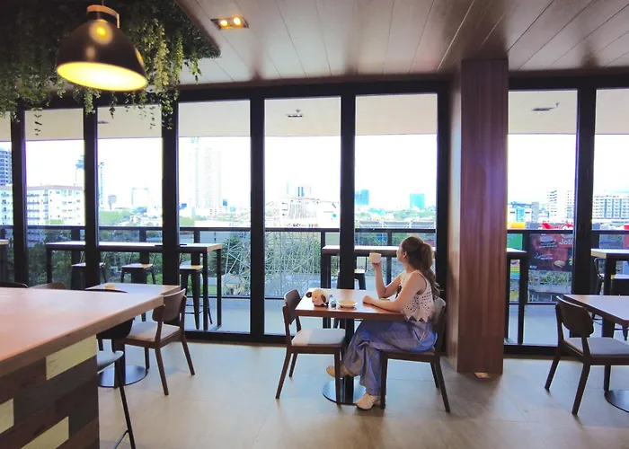 Kokotel Cebu Adira